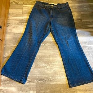 Women’s Venezia flare jeans (Petite)